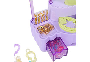 Cool Maker Squishy Charm Studio
